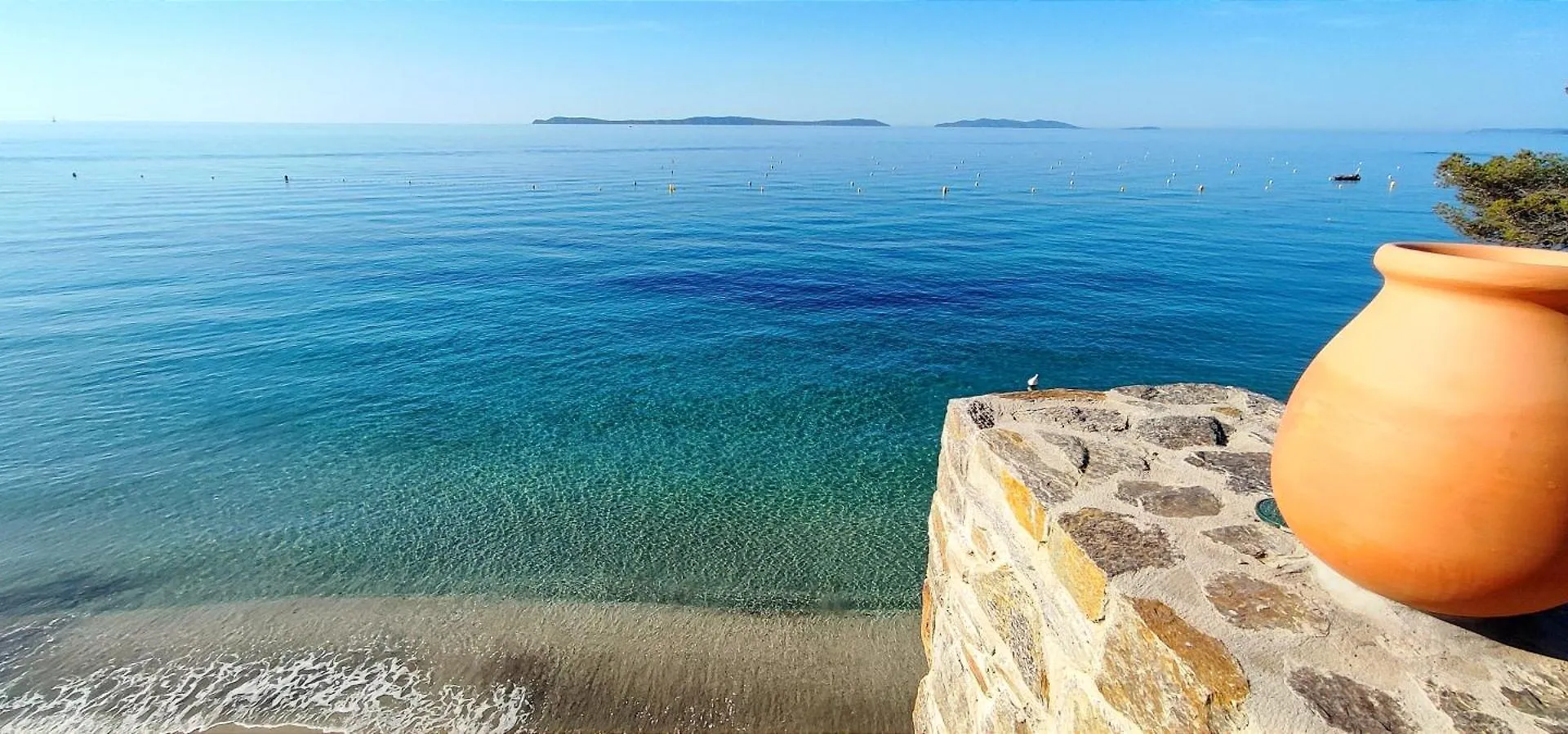 Appartement Climatise Avec Balcon Vue Mer Panoramique, Grande Piscine Et Parking, Dans Residence Calme Proche Des Plages Apartment